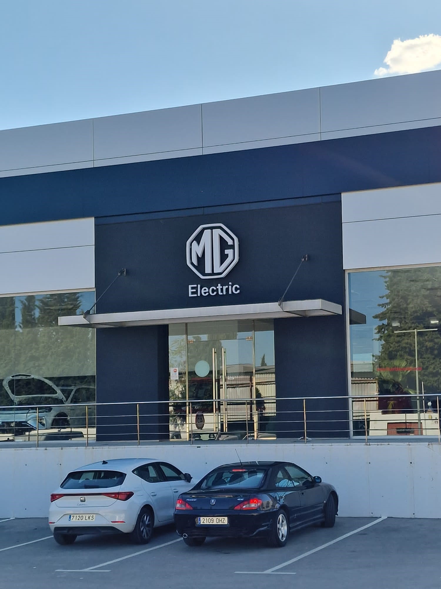 MG 1